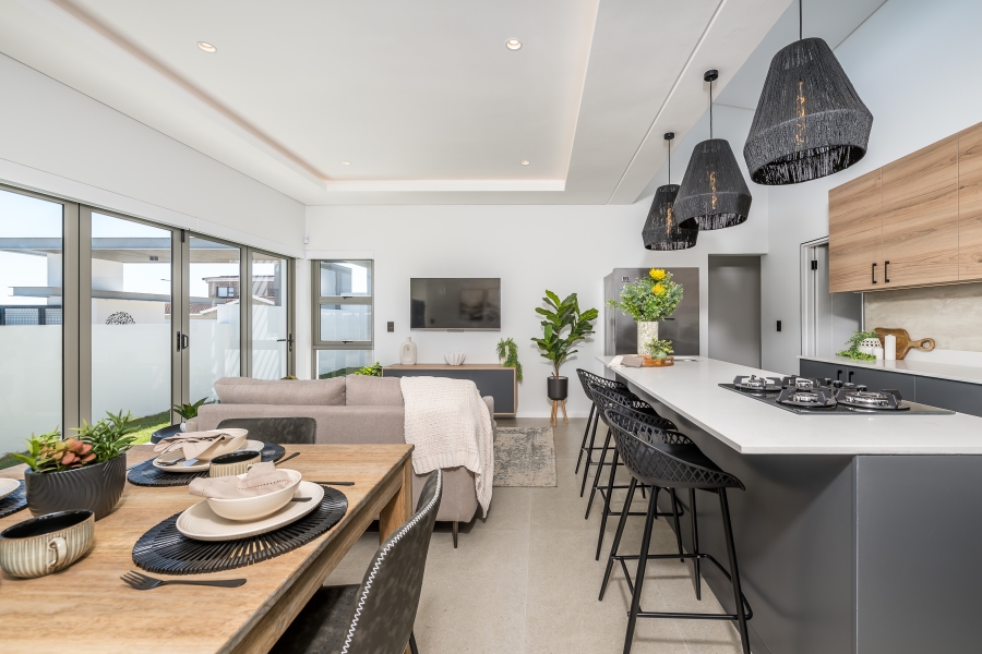 3 Bedroom Property for Sale in Heiderand Western Cape